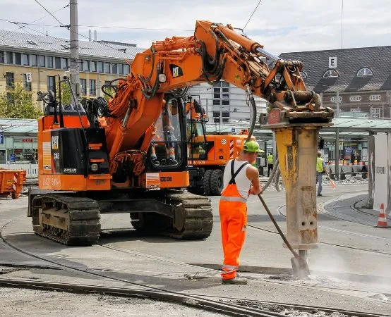 Rozpoczęcie remontu mostu nad rzeką Rawą na ul. ks. J. Gałeczki już w poniedziałek