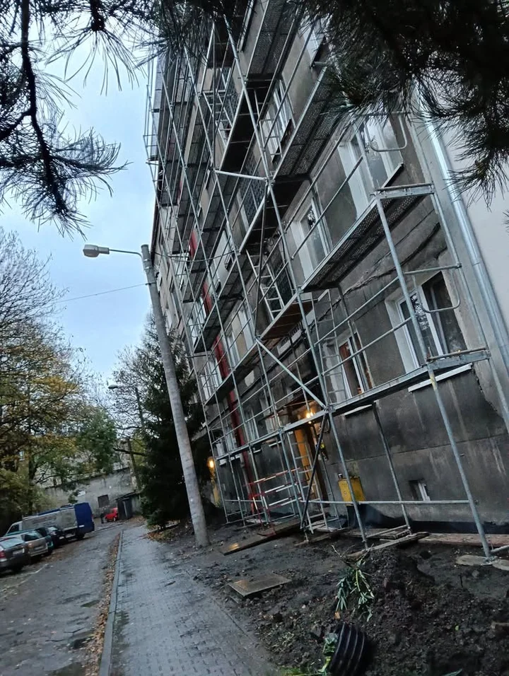 Grafika promocyjna wydarzenia Remont bloku 11 w Chorzowie Batory — rozpoczęcie prac i wskazówki dla mieszkańców