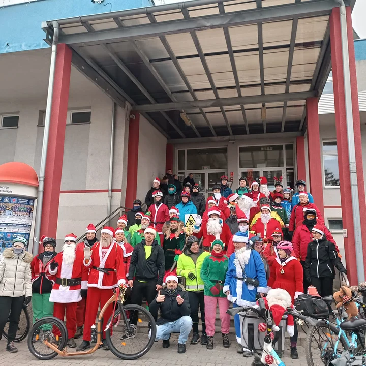 Grafika promocyjna wydarzenia VII Chorzowska Parada Mikołajów na Rowerach