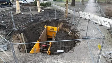 Pod Parkiem Hutników ruszył ratunek dla kanału z 1899 roku