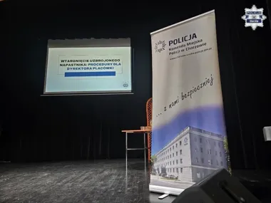 Uzbrojony napastnik tylko w scenariuszu - szkolenie dyrektorów w Chorzowie
